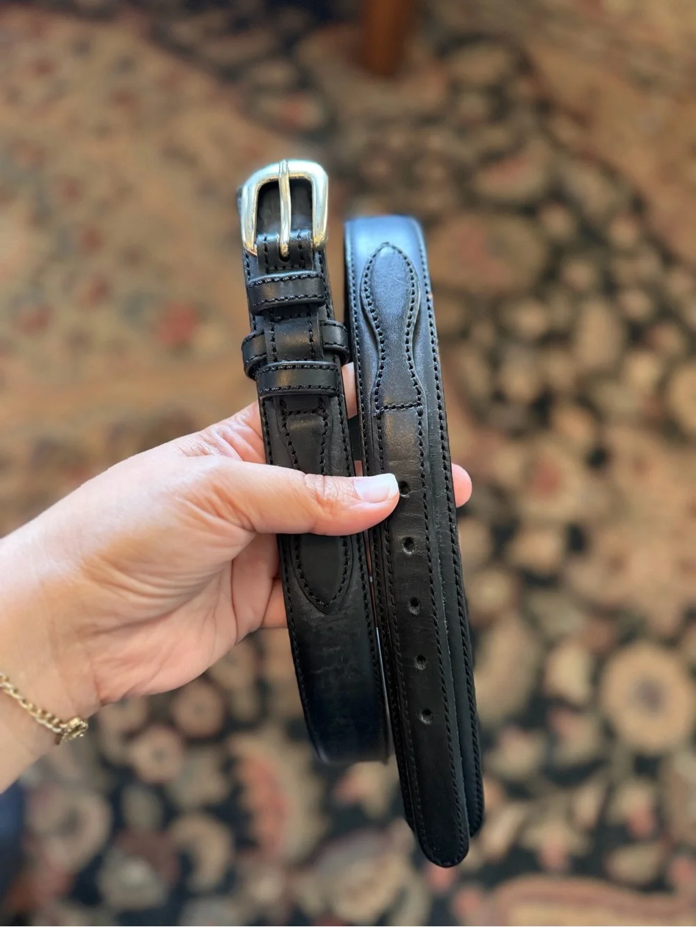 Cabelas Mens black leather belt with silver buckle